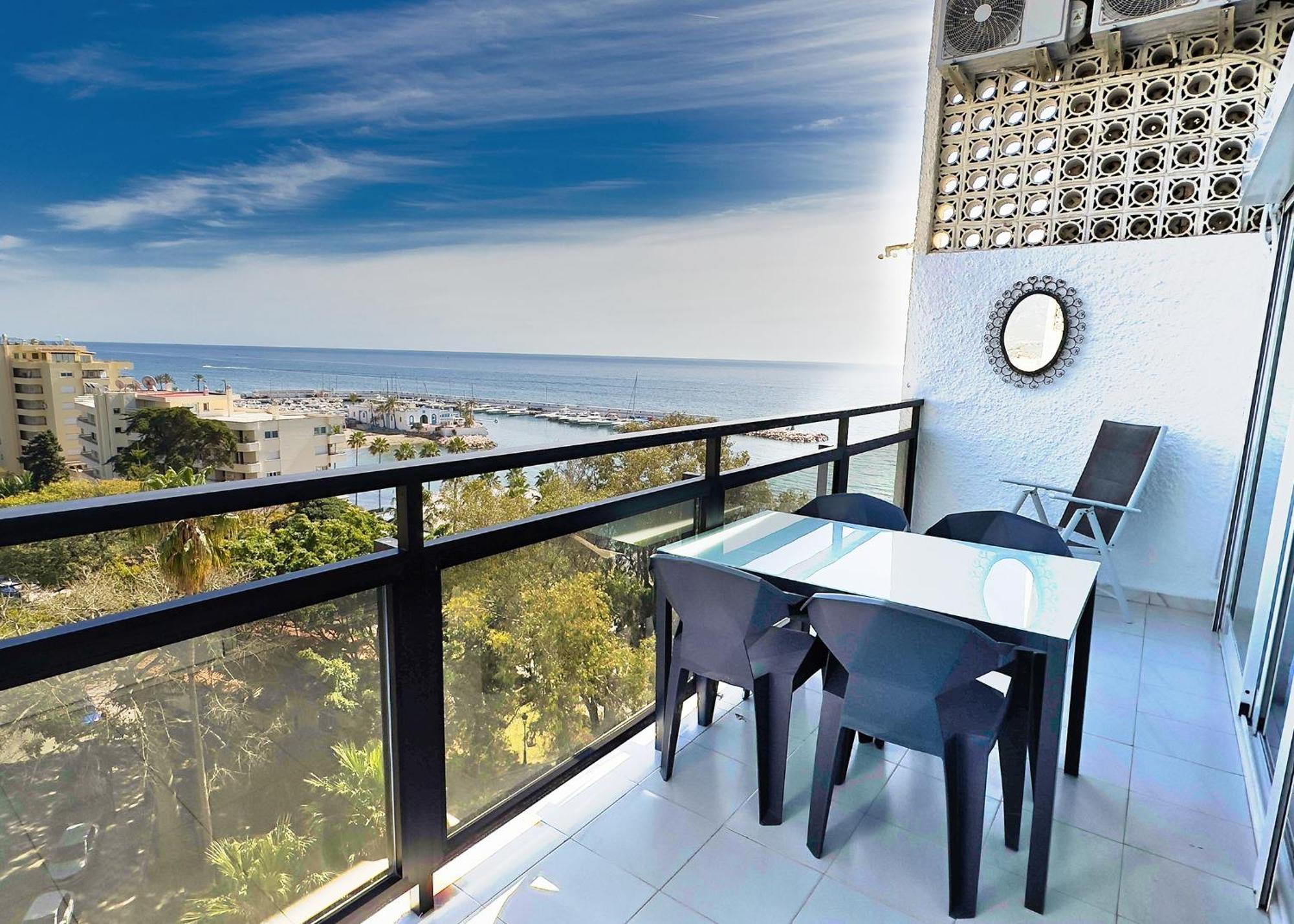 Apartment Skol 727 Lovely 2 Bedroom Duplex In Center *